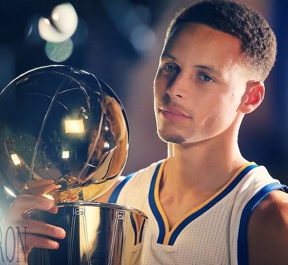 仅展示了球 仅展示了球